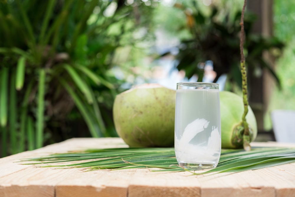 Les bienfaits de l'eau de coco, riche en minéraux
